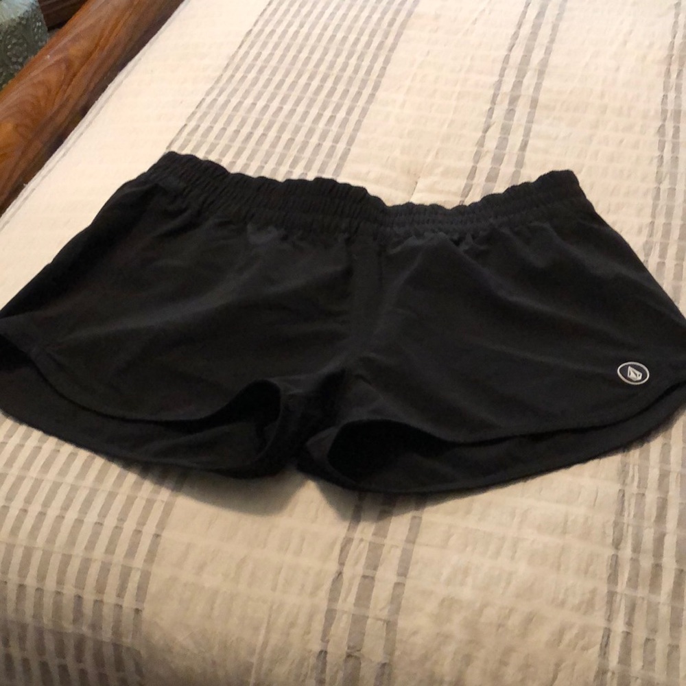 Women’s Volcom shorts